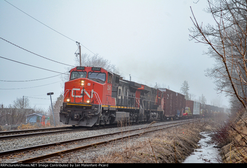 CN 403 at lAnse-Au-Sable